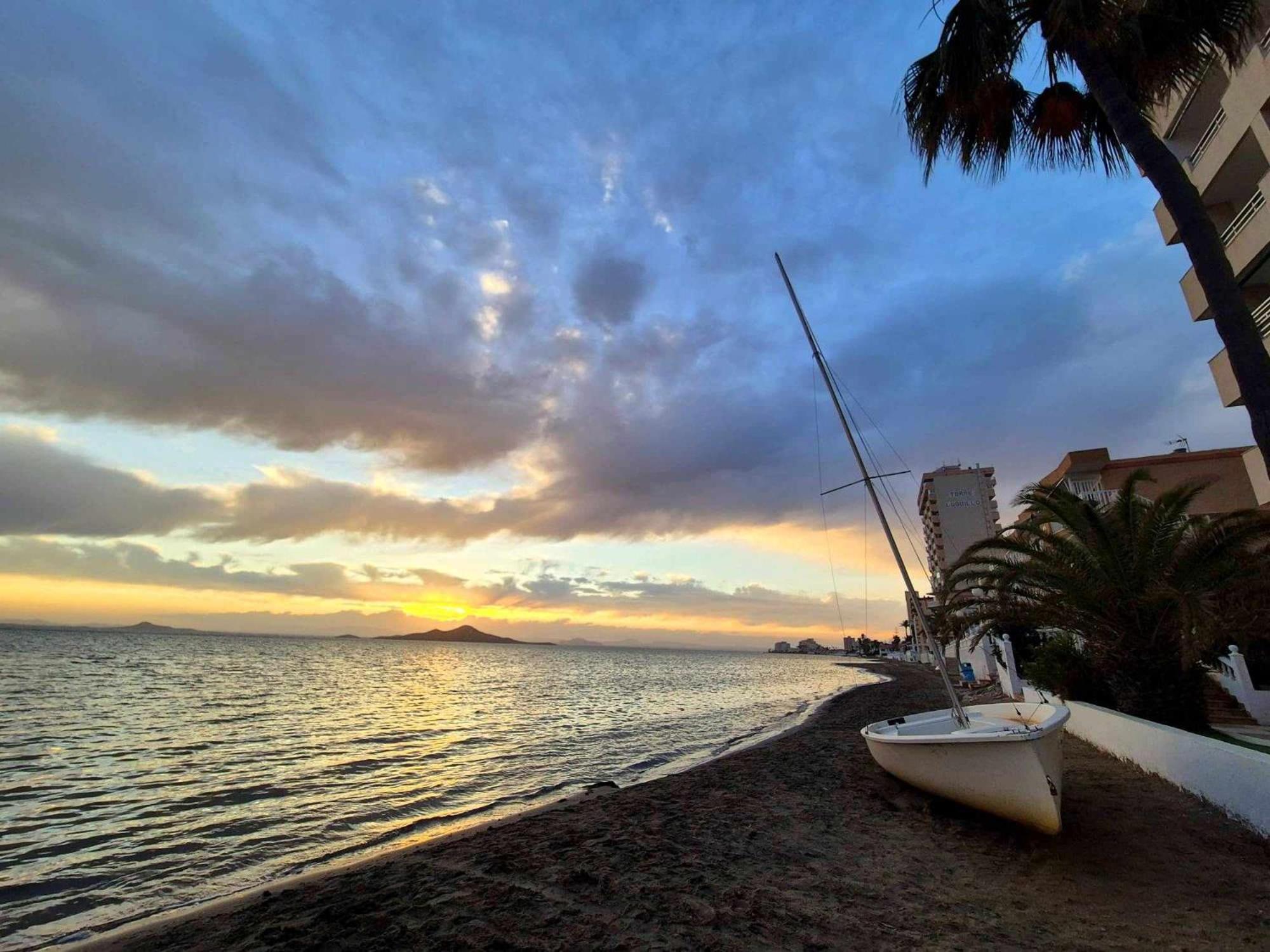 M&G Cozy Studio Apartment -Beachfront,Wifi,Aircon,Fullyequipped La Manga del Mar Menor Exterior photo